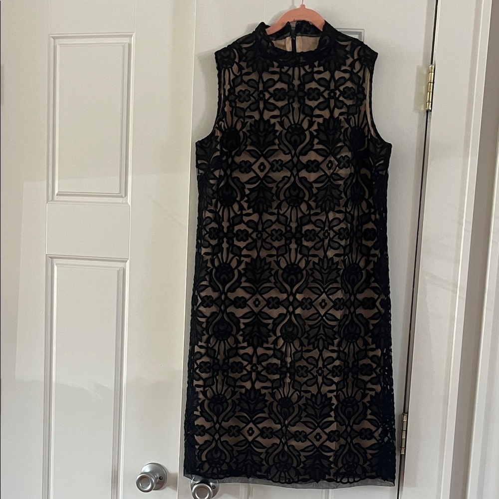 LELA ROSE Elegant Black Lace Sleeveless Dress size 8